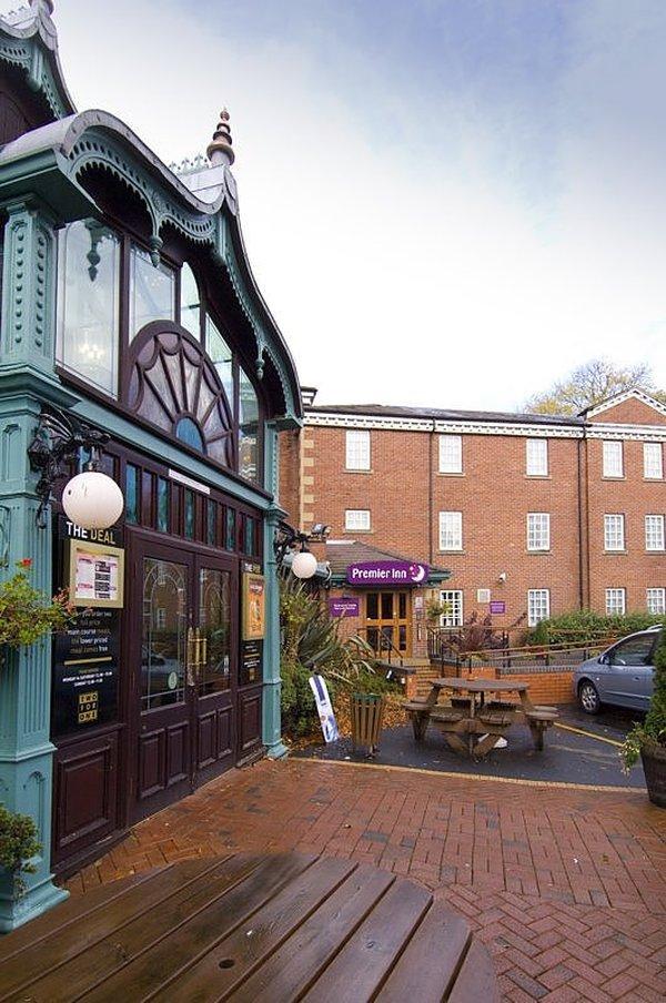 Premier Inn Premier Inn Stockport Central Ngoại thất bức ảnh